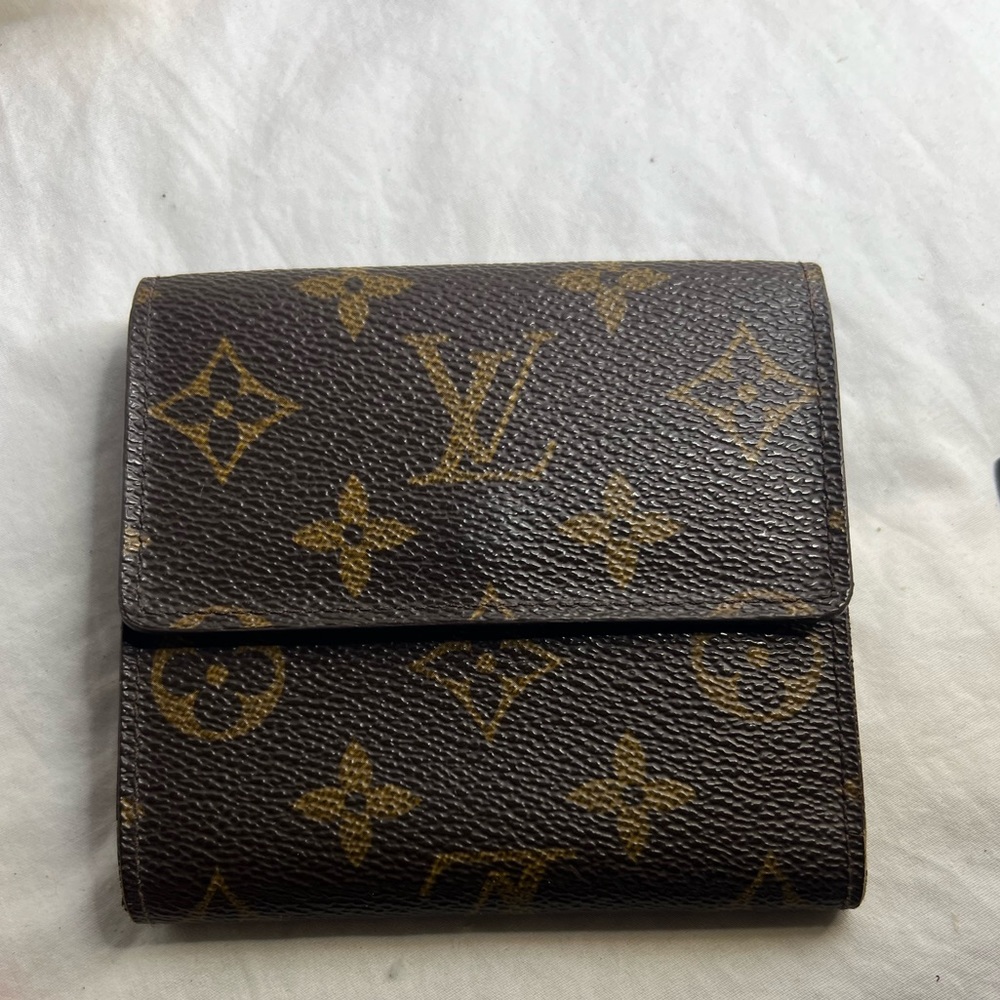 LV Wallet - Picture 1 of 5